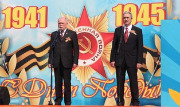 1325816677.jpg